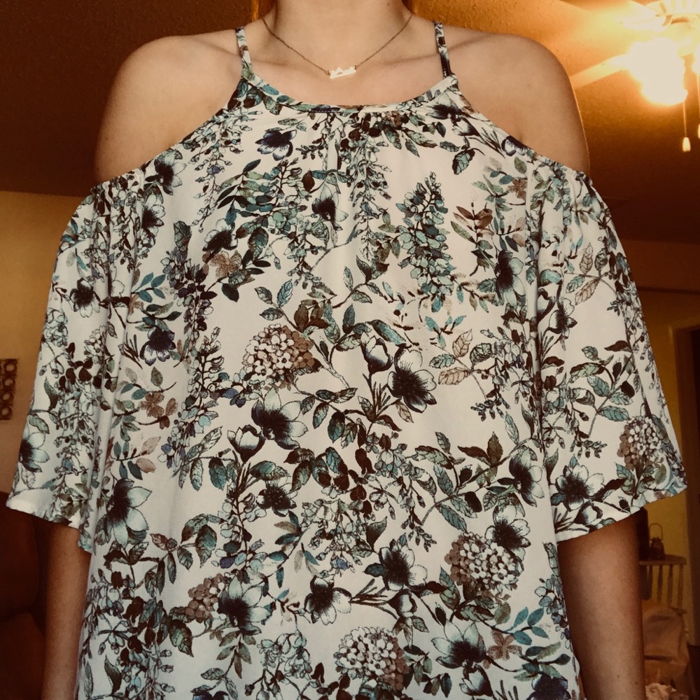 💚OFF THE SHOULDER BLOUSE💚